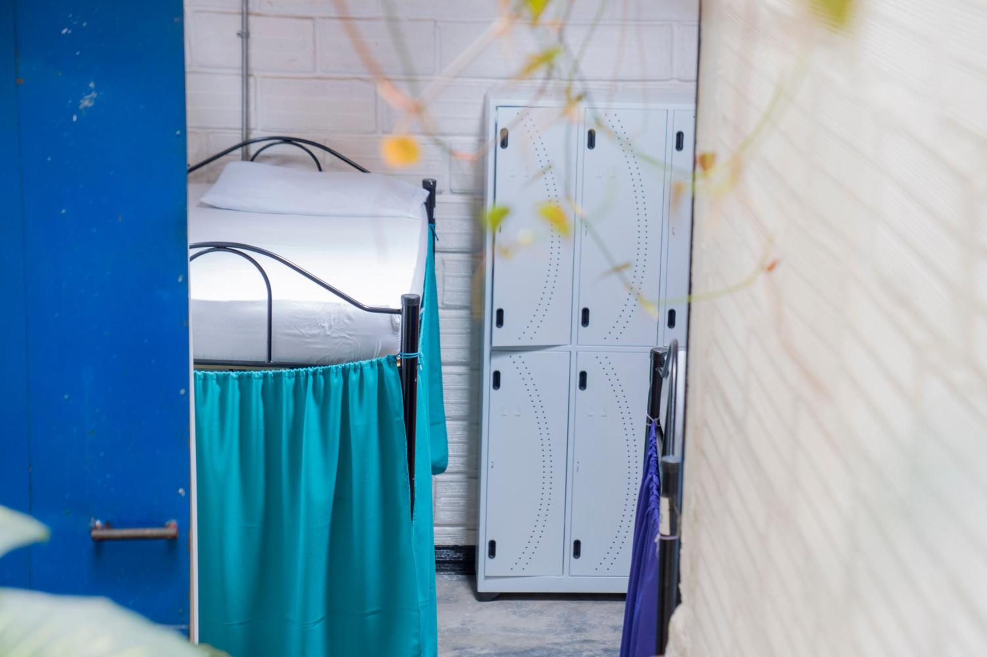 Hostal Casa Estacion Μεντεγίν Εξωτερικό φωτογραφία